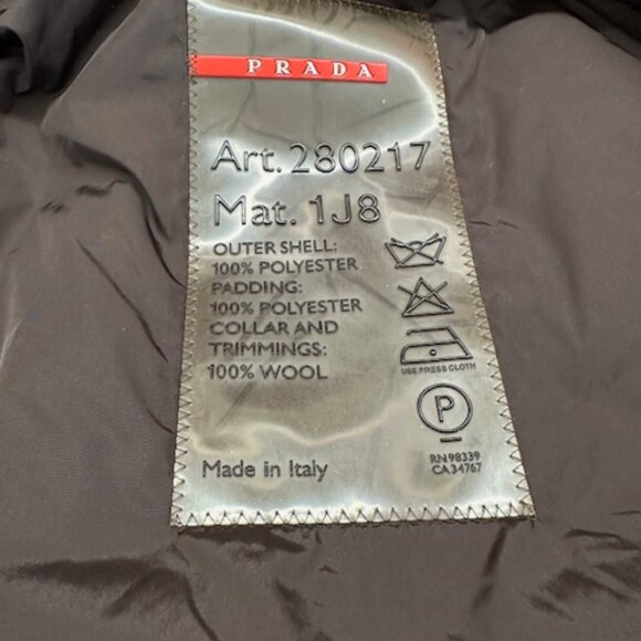 Prada Red Size 6 Hooded Jacket - Picture 9 of 11